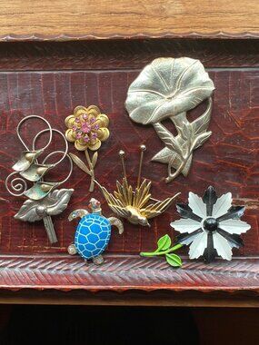 Lot of 6 Vintage Pins/Brooches - Monet Bird, Flowers, Turtle